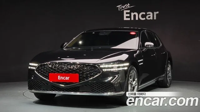 2023 Genesis G90