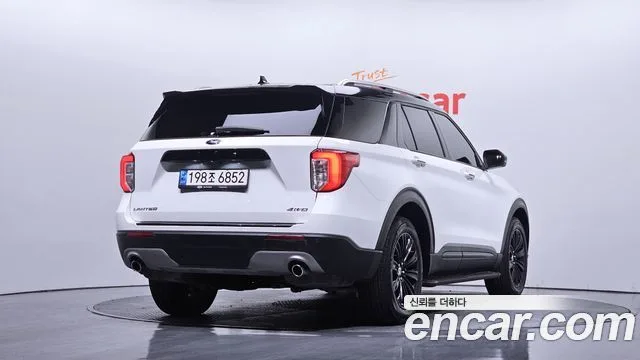2022 Ford Explorer, foto 2