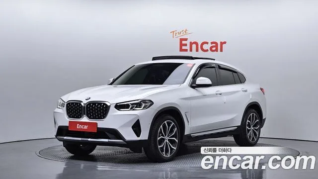 2025 BMW X4