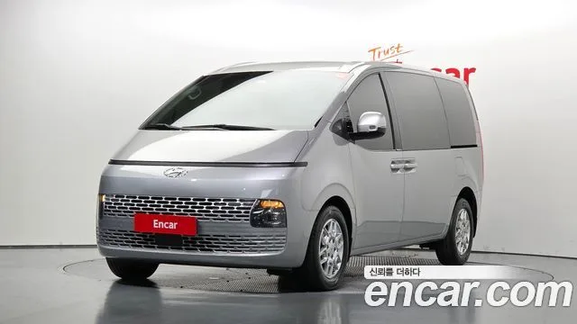 2022 Hyundai Staria