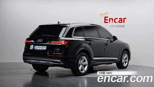 2022 Audi Q7, foto 2