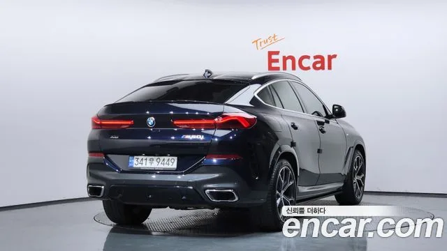 2021 BMW X6, foto 2