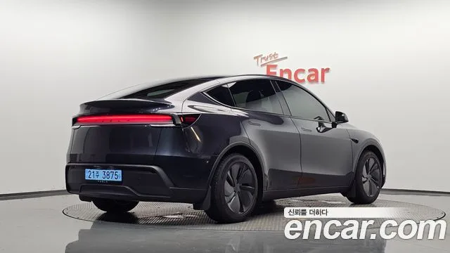 2026 Tesla Model Y
