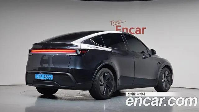 2026 Tesla Model Y
