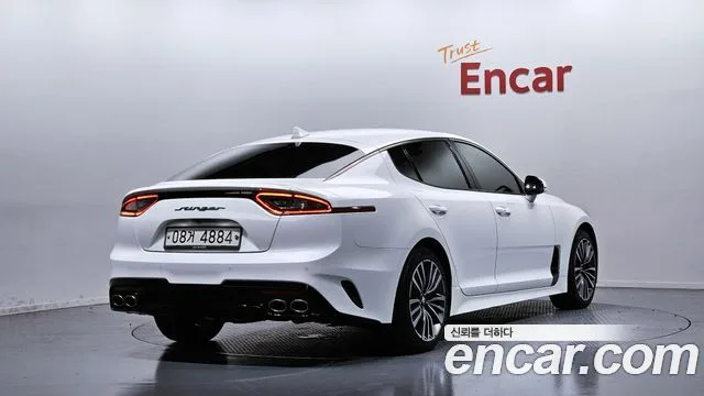2018 Kia Stinger, foto 2