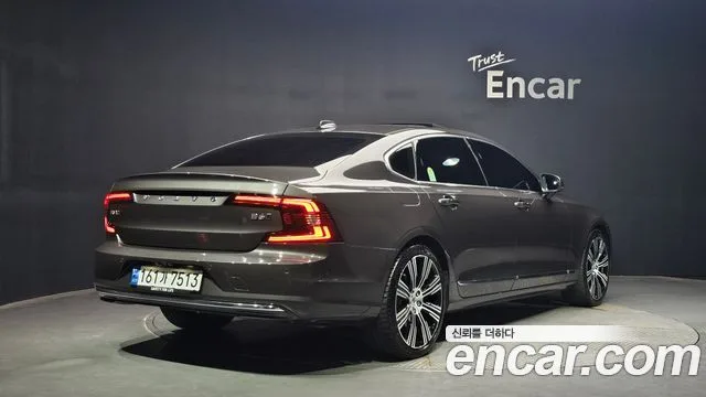 2024 Volvo S90