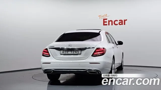 2018 Mercedes-Benz E-Class, foto 4
