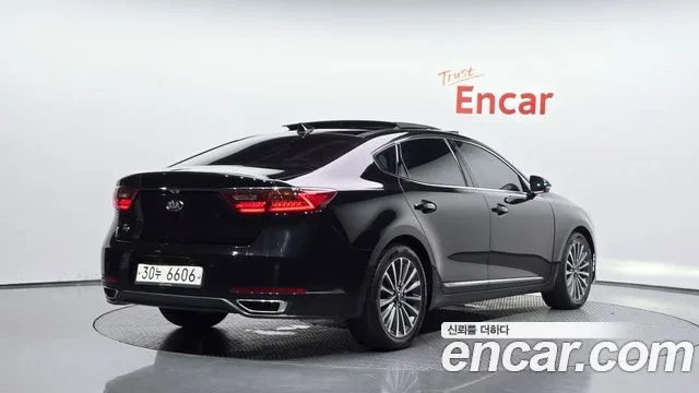 2017 Kia K7, foto 2
