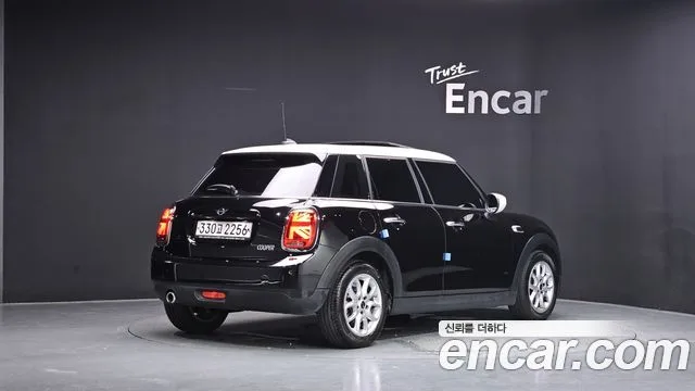 2020 Mini Cooper, foto 2