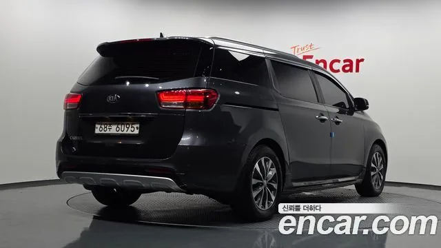 2016 Kia Carnival