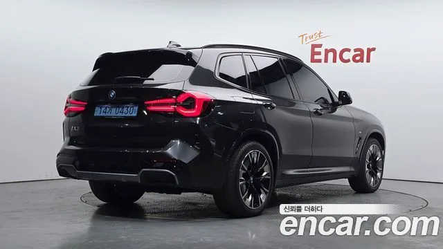 2024 BMW iX3, foto 2