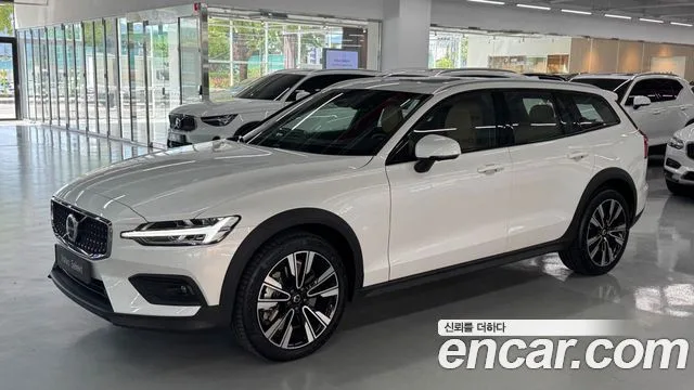 2026 Volvo V60