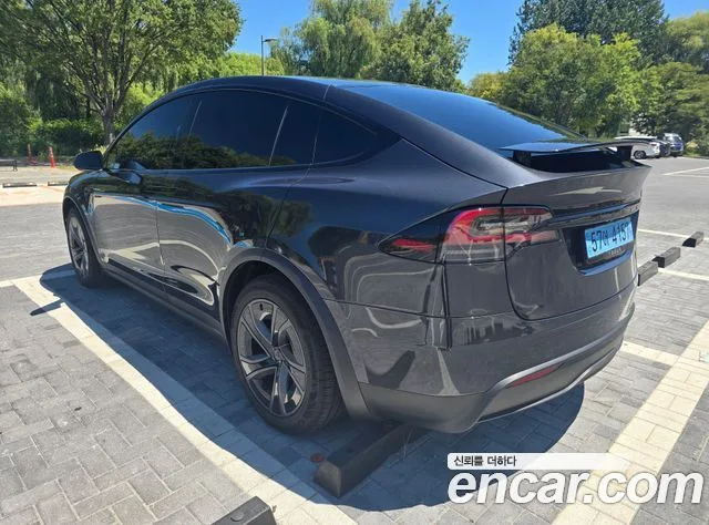 2026 Tesla Model X, foto 2
