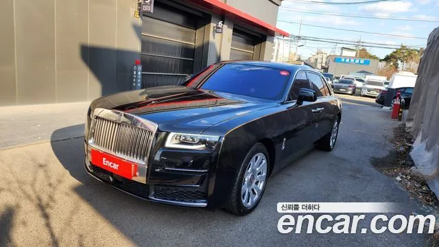 2024 Rolls-Royce Ghost