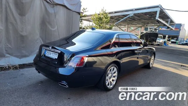 2024 Rolls-Royce Ghost, foto 2