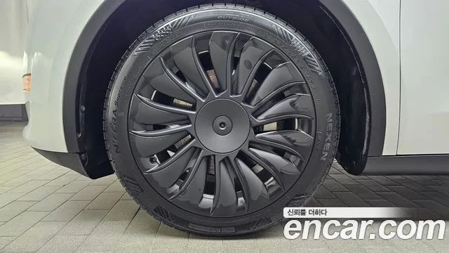 2023 Tesla Model Y, foto 4
