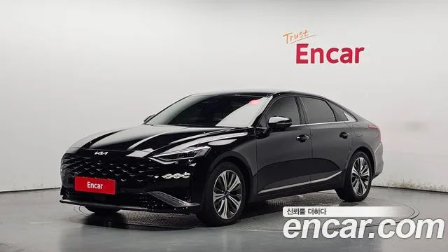 2023 Kia K8