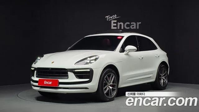 2022 Porsche Macan