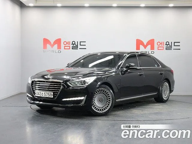 2018 Genesis EQ900