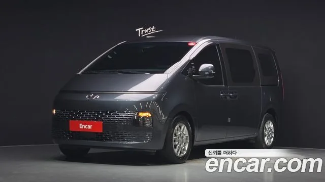 2024 Hyundai Staria