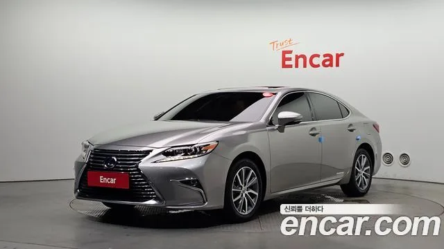 2016 Lexus ES