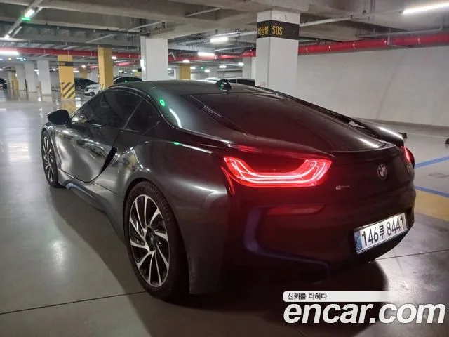 2016 BMW i8, foto 3