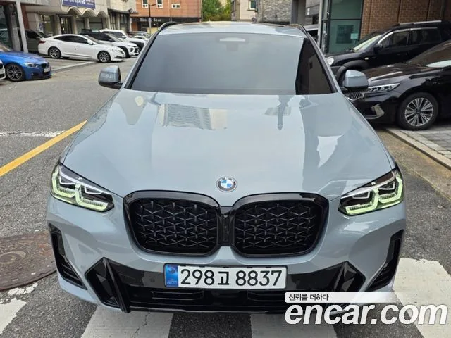 2025 BMW X4, foto 3