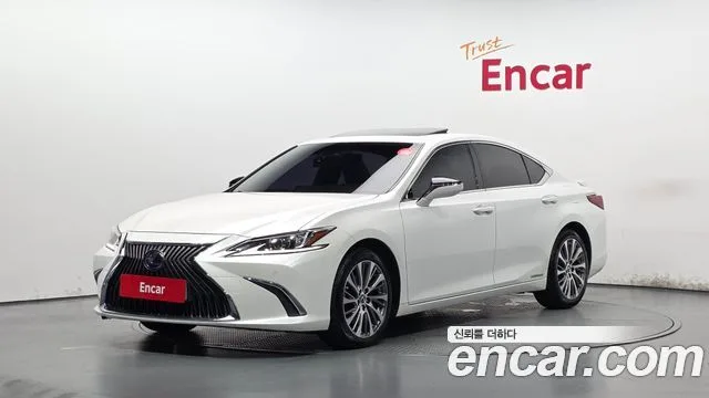2019 Lexus ES