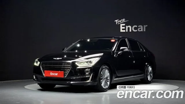 2017 Genesis EQ900