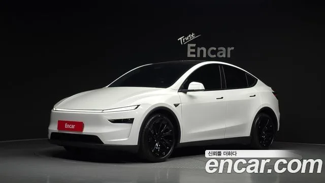 2025 Tesla Model Y