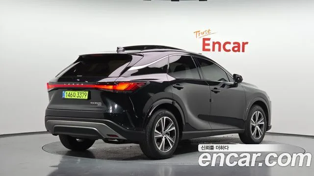 2025 Lexus RX, foto 2
