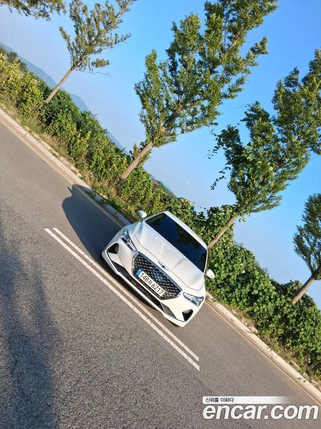 2020 Genesis G70