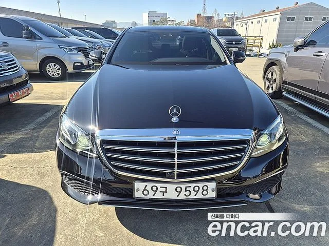 2017 Mercedes-Benz E-Class, foto 3