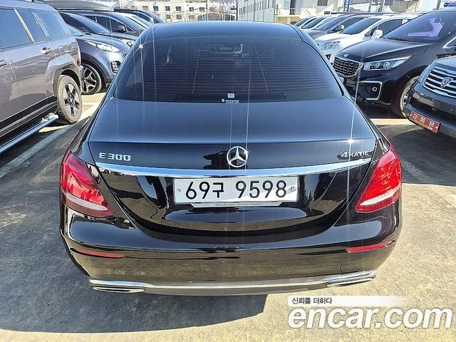 2017 Mercedes-Benz E-Class, foto 4