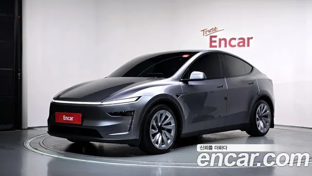2025 Tesla Model Y