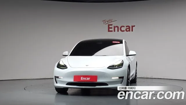 2022 Tesla Model 3, foto 2