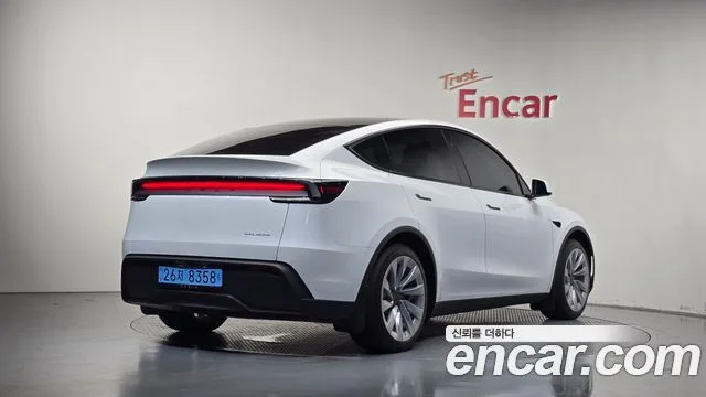 2026 Tesla Model Y
