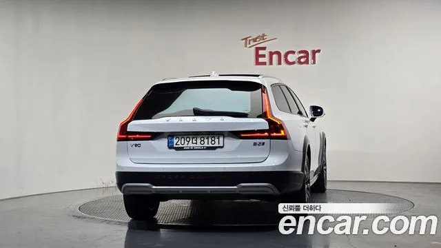 2021 Volvo V90, foto 4