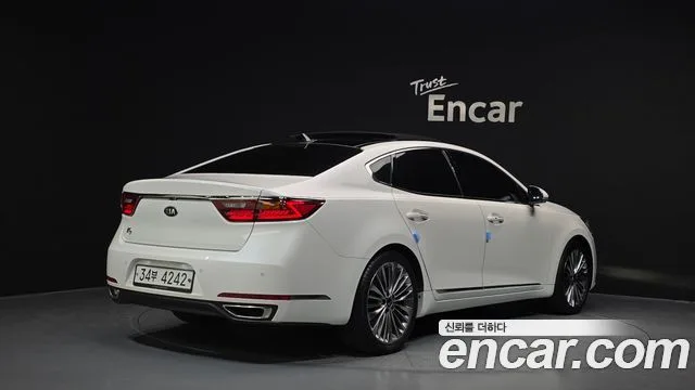 2017 Kia K7, foto 2