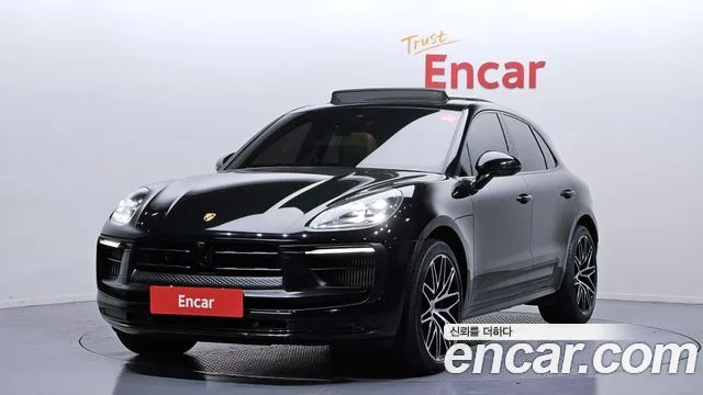2023 Porsche Macan