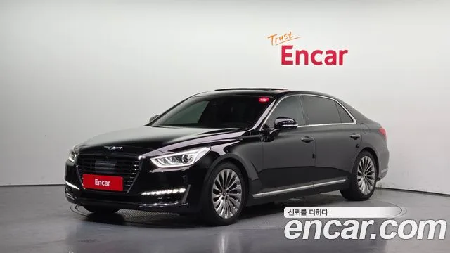 2017 Genesis EQ900