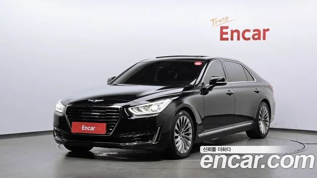 2017 Genesis EQ900