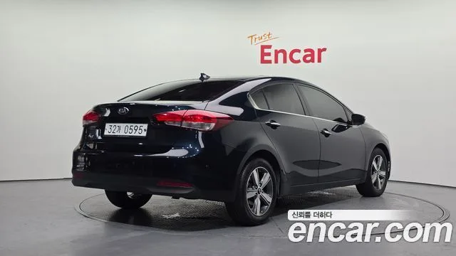 2016 Kia K3, foto 2