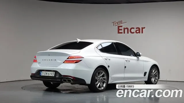 2023 Genesis G70