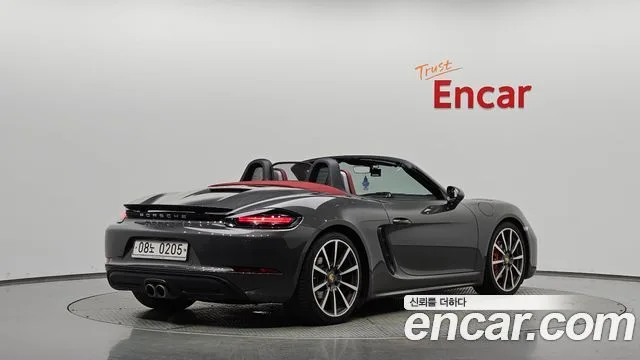 2017 Porsche 718