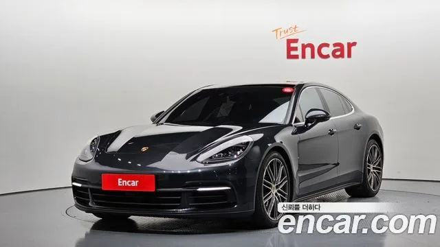 2018 Porsche Panamera