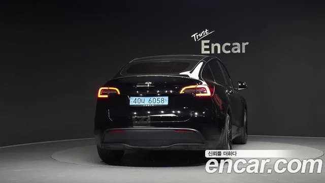 2024 Tesla Model Y, foto 4