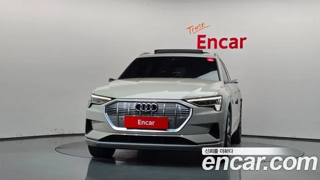 2020 Audi e-tron, foto 3