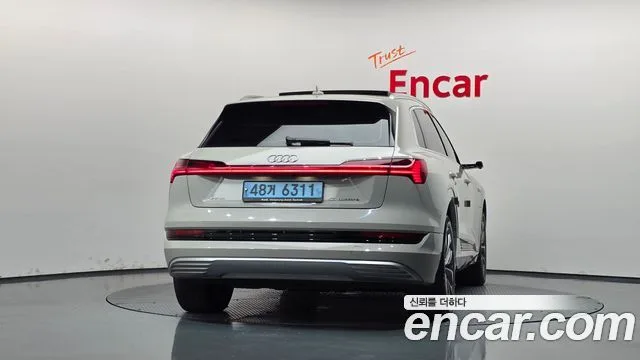 2020 Audi e-tron, foto 4