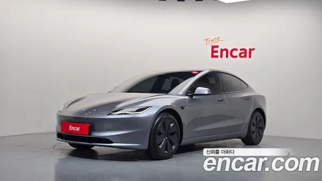 2025 Tesla Model 3